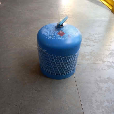 Photo of free Camping Gaz 907 cylinder (Charlton Kings GL52) #1