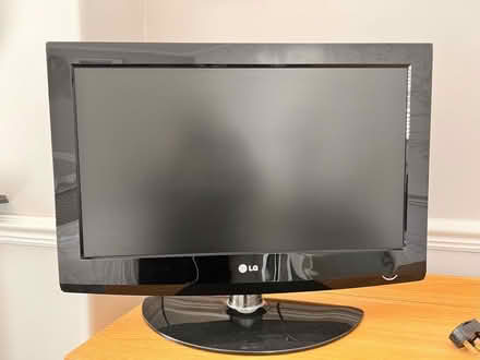 Photo of free LG Television (Cheadle Hulme SK8) #2