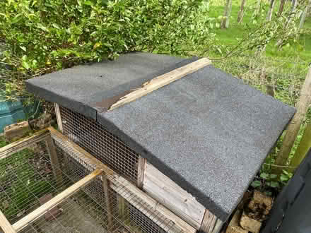 Photo of free Hutch and run (Blinkbonny EH14) #2