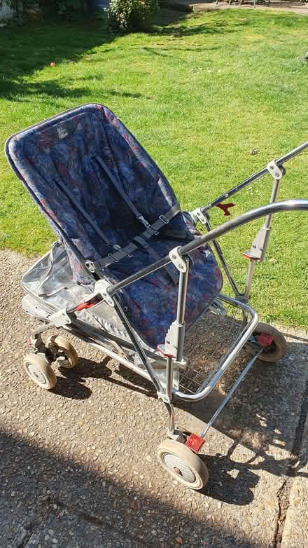Photo of free Silver Cross Wayfarer pushchair with sunshade and raincover. (Parson's Heath CO4) #2