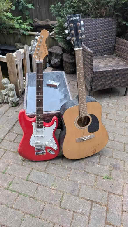 Photo of free Guitar (Aylesbury near smh HP21) #3