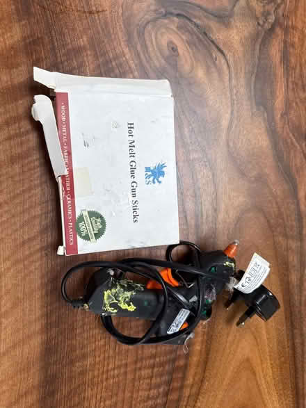 Photo of free Glue gun plus stick (London SW19) #1