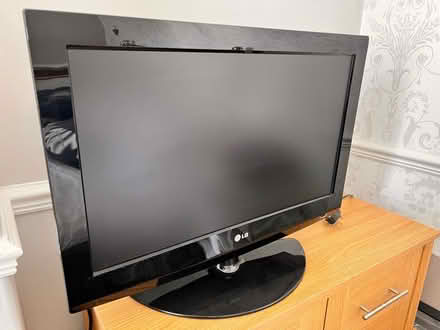Photo of free LG Television (Cheadle Hulme SK8) #1