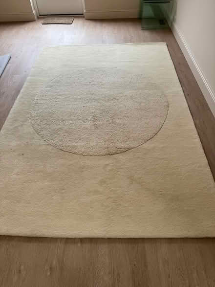 Photo of free Cream wool rug (Bromley) #4