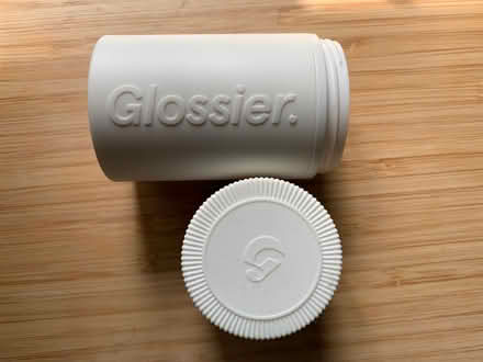 Photo of free Glossier deodorant case (E11 3sg) #2