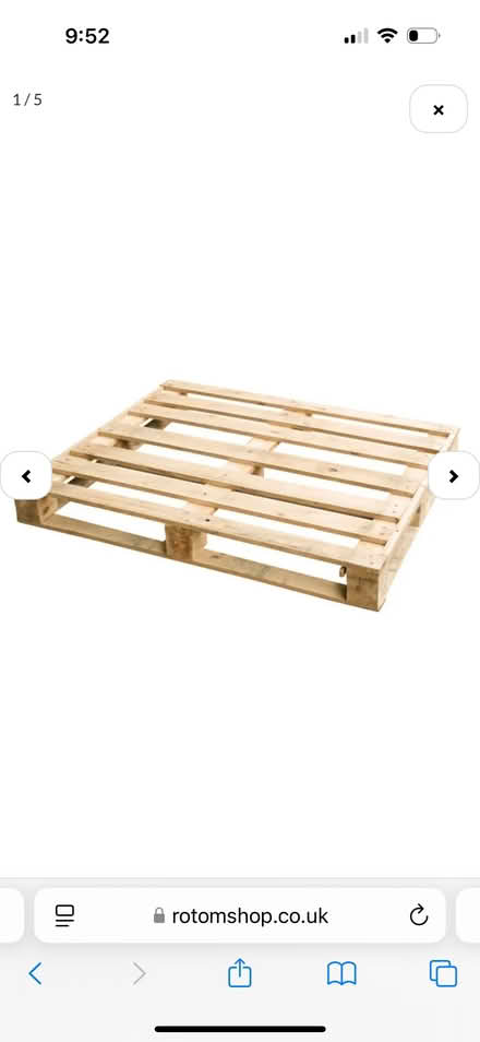 Photo of Wooden pallets (Llanelwedd LD2) #1