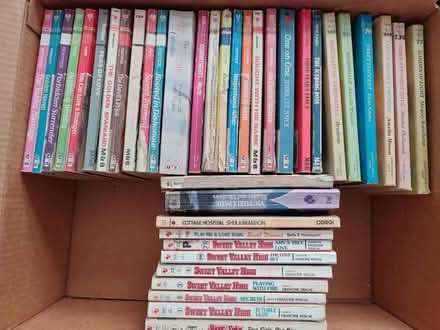 Photo of free Selection of romance novels (CB4) #1