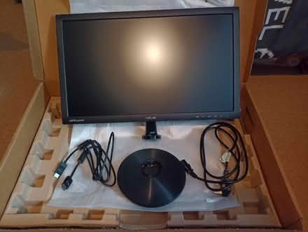 Photo of free Asus PC monitor (Presteigne LD8) #1