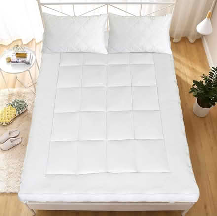 Photo of free Mattress Topper Pad King Size (Hyde Park Estate W2) #1