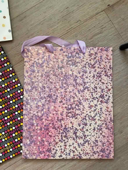 Photo of free Gift bags 8x unused (Freshwater) #2