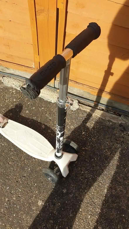 Photo of free Kikx child's scooter micro mini (UB9) #3