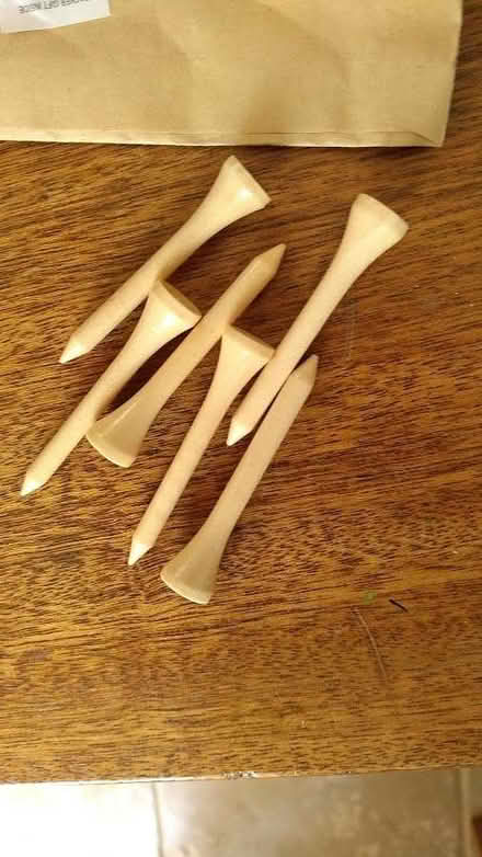 Photo of free golf tees (Risinghurst OX3) #1