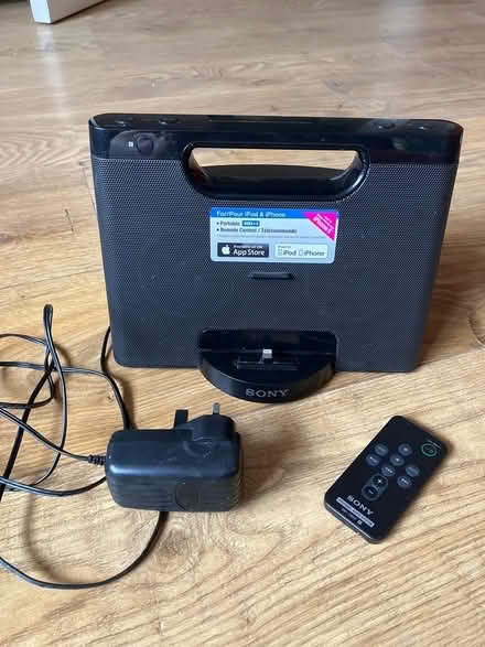 Photo of free Sony speaker/amplifier/charger (Teston, Maidstone) #1