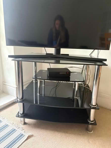 Photo of free Tv stand (NW11 Golders Green) #2