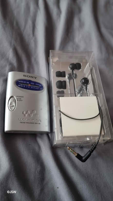 Photo of free Retro radio walkman (Colindale NW9) #1