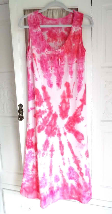 Photo of free Italian pink tie dye cotton midi dress (Bingham NG13) #1