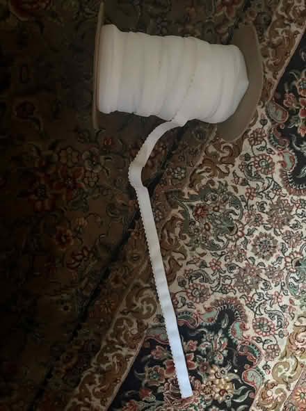 Photo of free Elastic - large roll white (BS4) #3