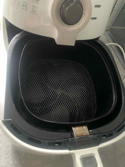 Photo of free Philips air fryer (Monkston MK10) #3
