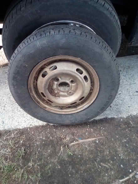 Photo of free Stuff In Trailer Park (2090 Jeannie CT Lot #40) #2