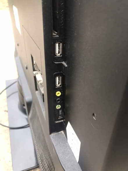 Photo of free JVC 40in LED TV (Chalfont St Giles) #3