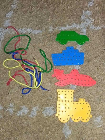 Photo of free Threading set (Coxheath ME17) #1