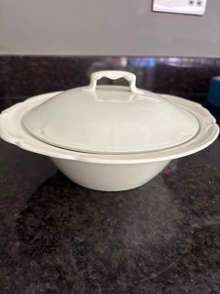 Photo of free serving dish (UpperHale GU9) #1