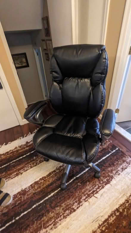 Photo of free Office chair Blue Bell 19422 (Blue Bell) #1