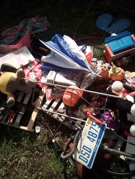 Photo of free Stuff In Trailer Park (2090 Jeannie CT Lot #40) #3