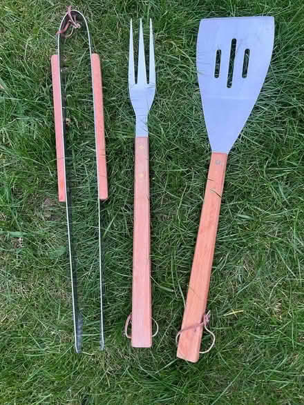 Photo of free BBQ tools (St Margarets TW1) #1