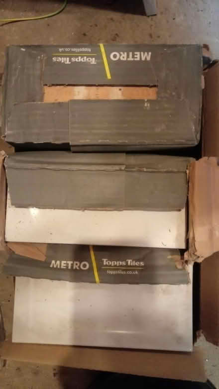Photo of free Metro tiles (Horsham, near Bennetts Field) #2