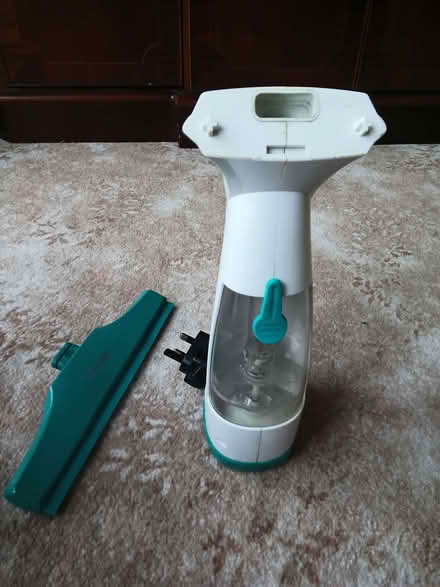 Photo of free Cordless Window Vac (Olton B92) #2