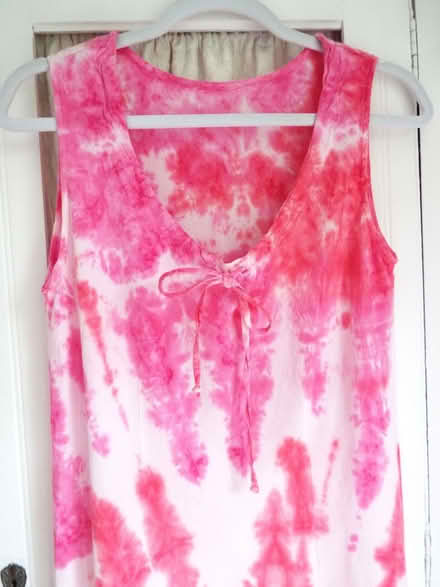 Photo of free Italian pink tie dye cotton midi dress (Bingham NG13) #2