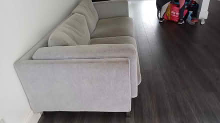 Photo of free 3-seater sofa in perfect condition (SE240NY) #3
