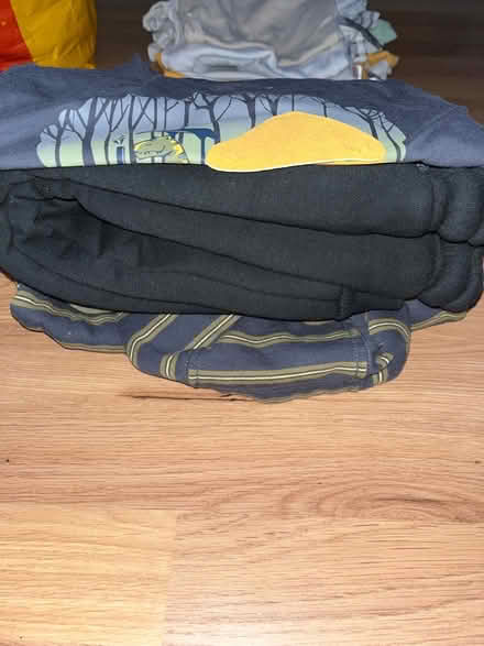 Photo of free VGC boys clothes 2-3 (Chatham) #1