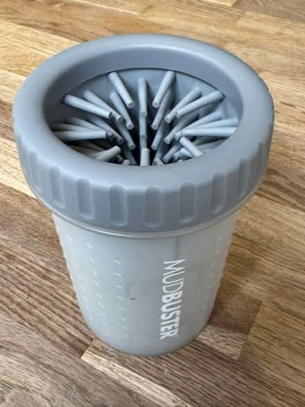 Photo of free Muddy feet cleaner for dogs (RH12) #1