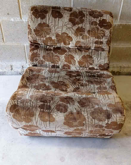 Photo of free Bed chair (King James's School HG5) #1