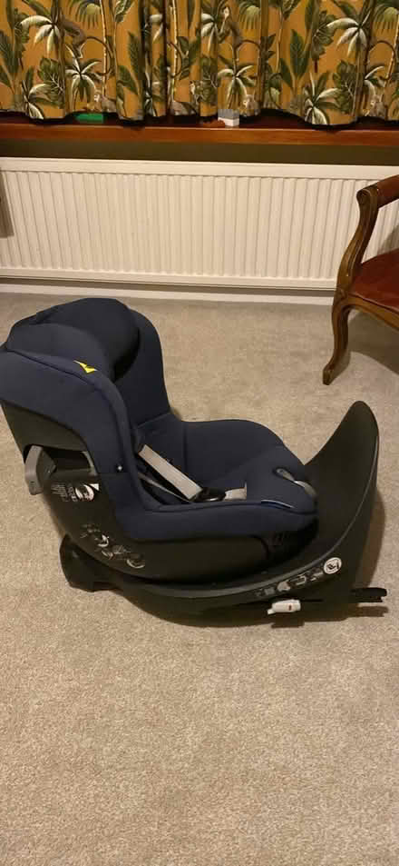 Photo of free Car seat for 1-4 year old (Orpington, BR6 9) #2