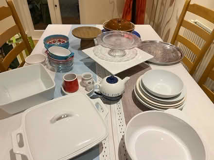 Photo of free Collection of assorted kitchenware (Barnes SW13) #2