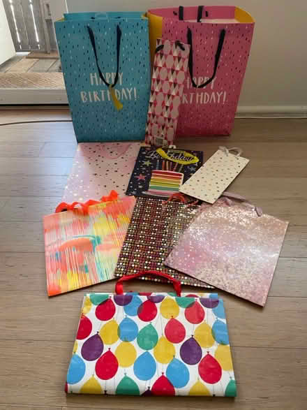 Photo of free Gift bags 8x unused (Freshwater) #1