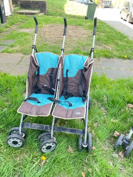 Photo of free Twin pushchairs stroller (SE279) #1