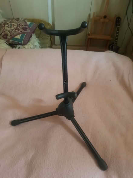 Photo of free Saxophone stand (Dolley Green LD8) #1