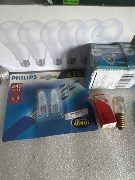 Photo of free Light bulbs (HP16) #3