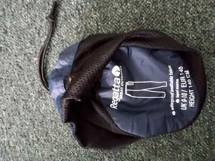 Photo of free kids (9-10) waterproof trousers (Bromley BR2) #2