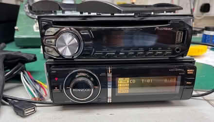 Photo of free Car radio cd mp3 (CH62 bromborough) #1