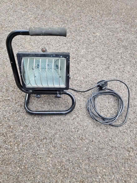 Photo of free Site floodlamp (North Road) #1
