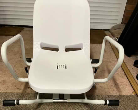 Photo of free Suspended bath chair (cheadle Hulme SK8) #3