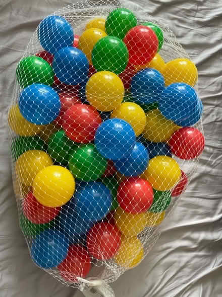 Photo of free Balls (GU15) #1
