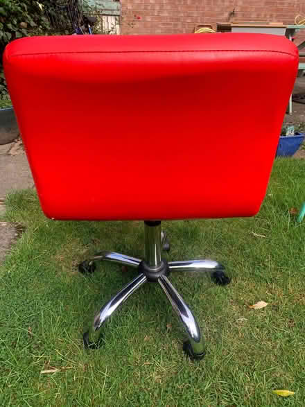 Photo of free Retro chrome computer chair for upcycling (Riverside B98) #1