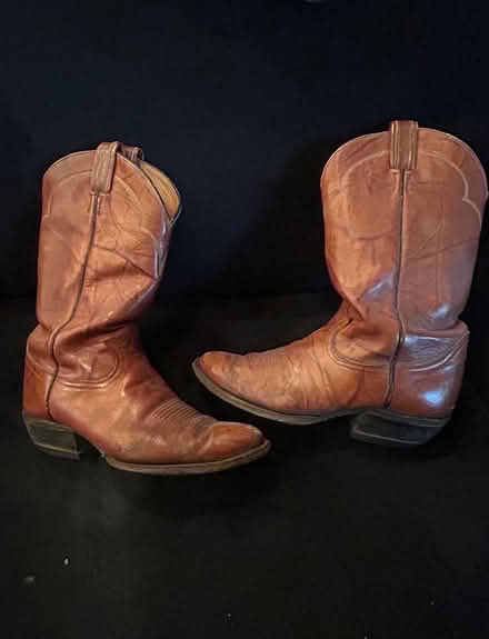 Photo of free Men's Cowboy Boots (San Carlos) #1