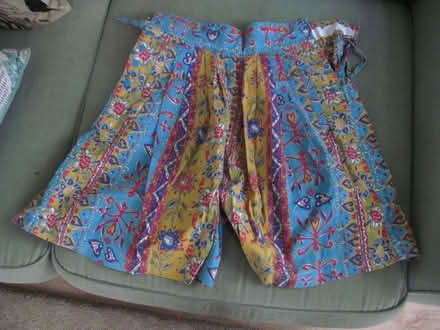 Photo of free vintage (1990s?) women's shorts, need new elastic (Cambuskenneth FK9) #1